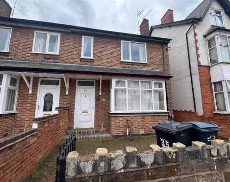 Two-Bedroom Maisonette to Rent – Alexander Road, Acocks Green | £995 pcm