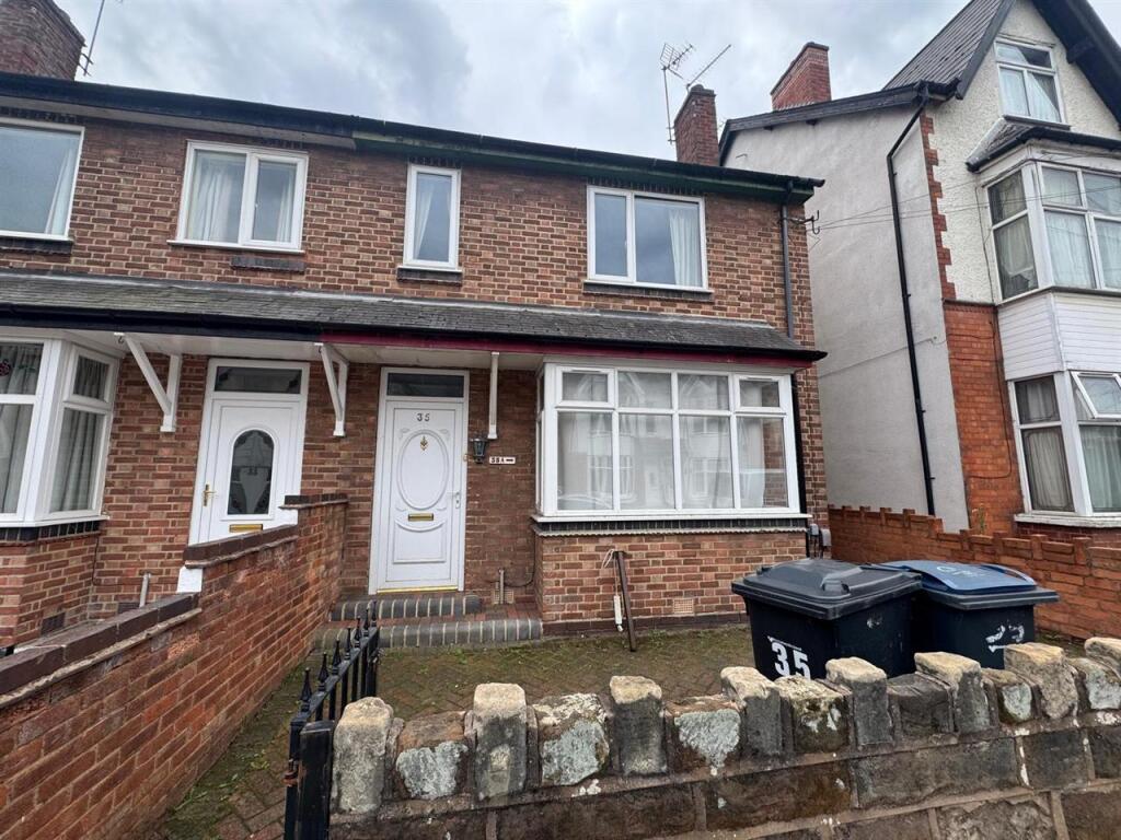 Two-Bedroom Maisonette to Rent – Alexander Road, Acocks Green | £995 pcm