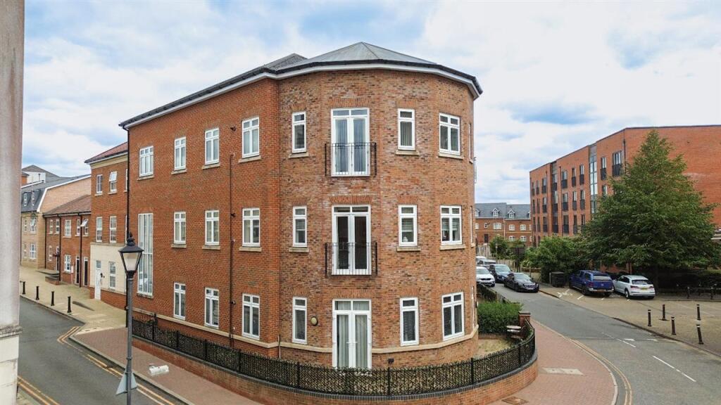 Letting Agents in Dickens Heath | Boughton Court Let Agreed