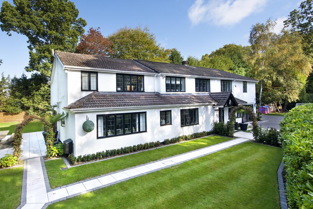 Experience Ultimate Luxury Living in Little Aston | Claverdon House