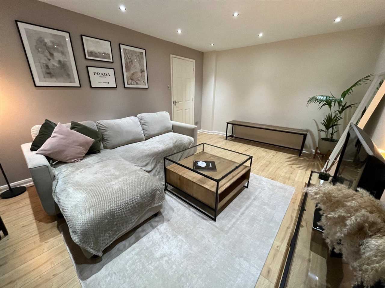 Aldershaws, Dickens Heath