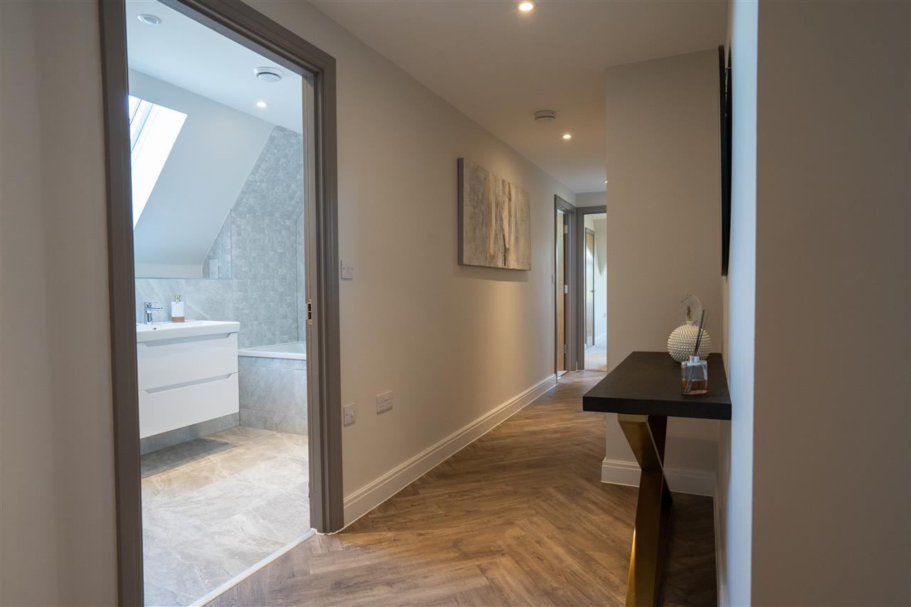 Oak Tree Place, Shirley