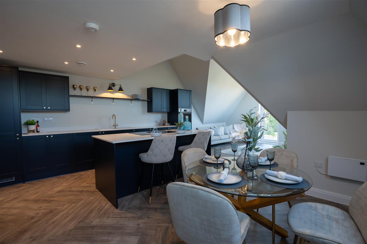 Oak Tree Place, Shirley