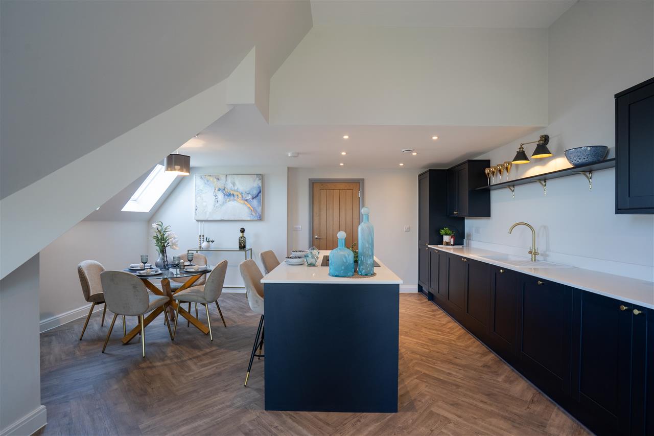 Oak Tree Place, Shirley