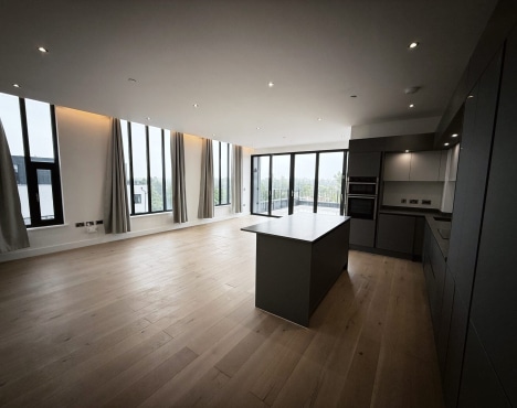 Let Agreed Off-Market – 3 Bed Penthouse in Solihull £2,350pcm