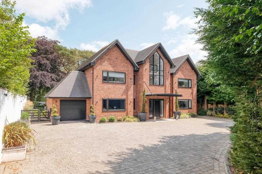 Letting Agents in Barnt Green | St Catherines Road Let at £8000pcm