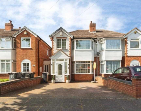 Let Collection: Whitecroft Road, Sheldon £1,350 PCM